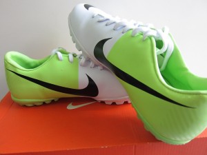 Giầy đá bóng Nike3